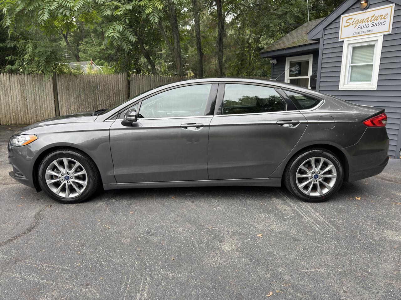 Ford Fusion SE 2017