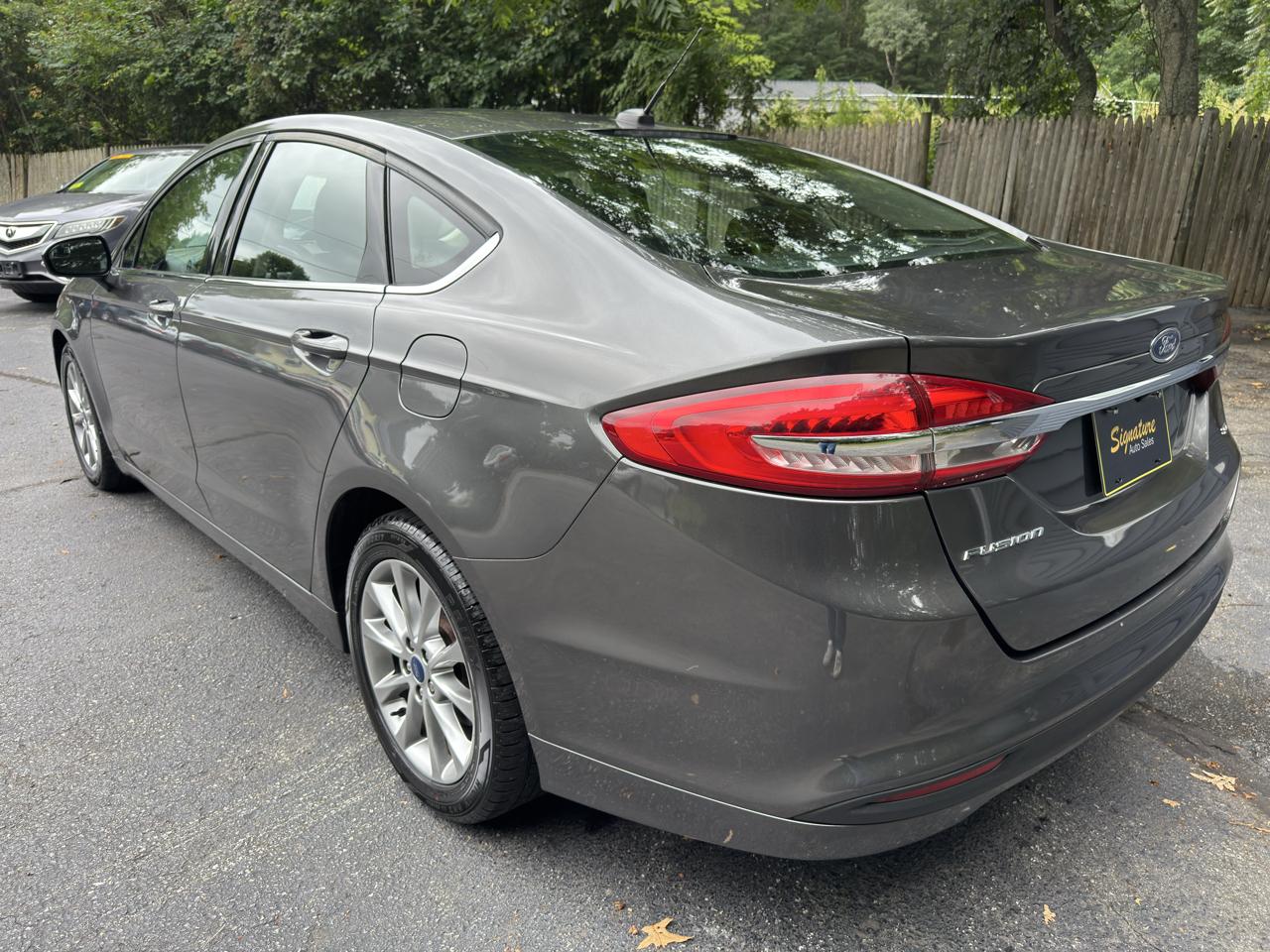 Ford Fusion SE 2017