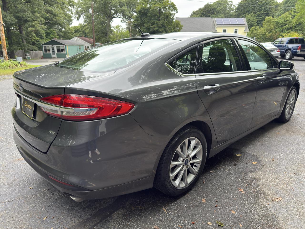 Ford Fusion SE 2017