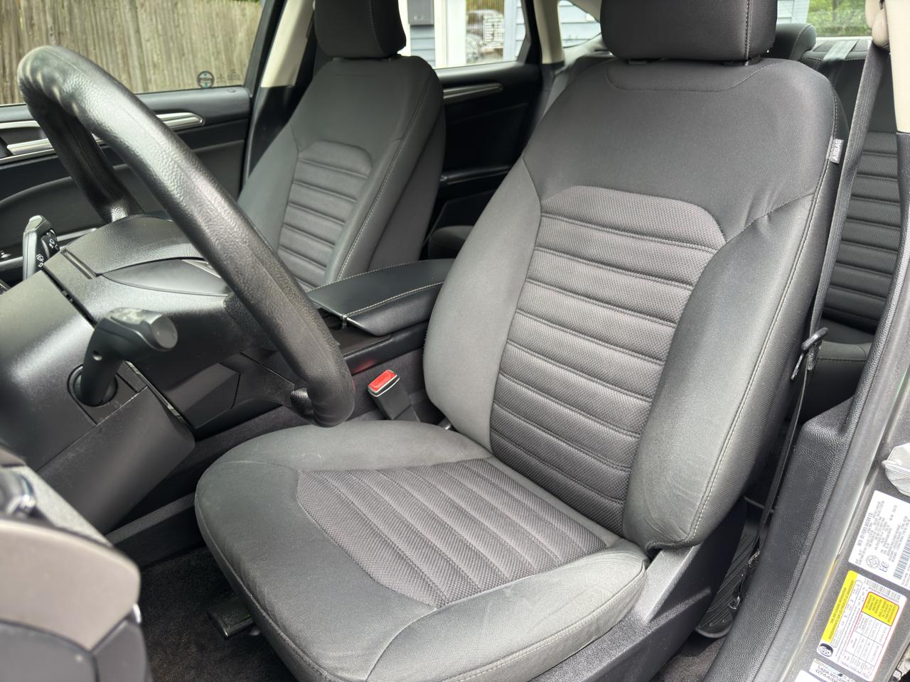 Ford Fusion SE 2017