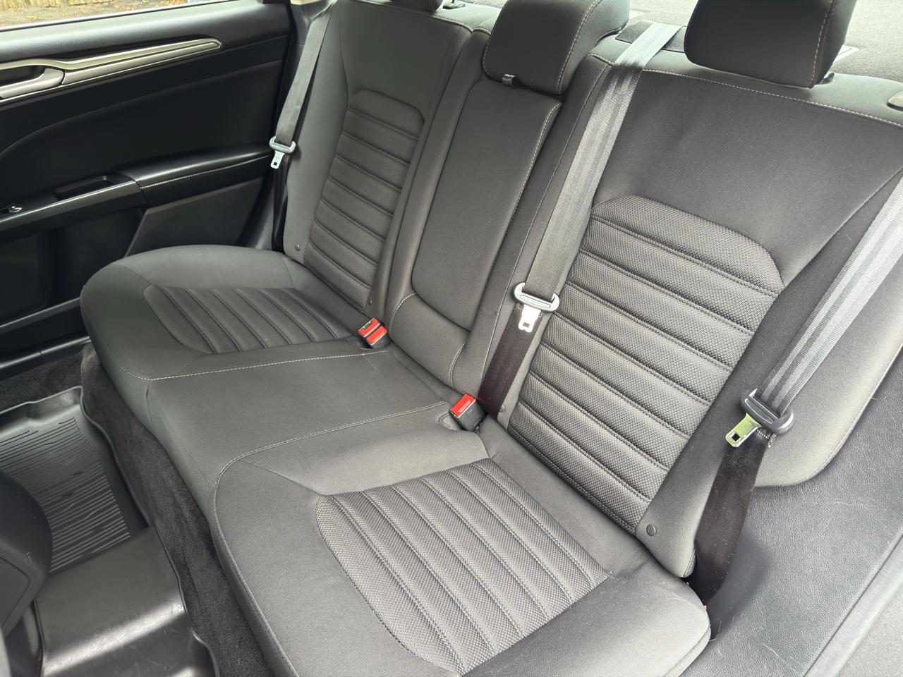 Ford Fusion SE 2017