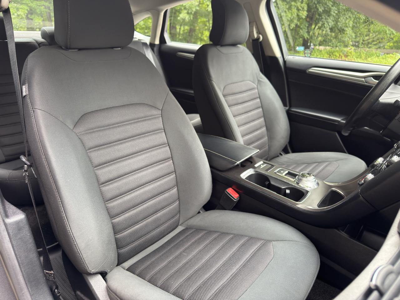 Ford Fusion SE 2017