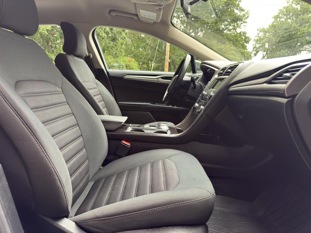 Ford Fusion SE 2017