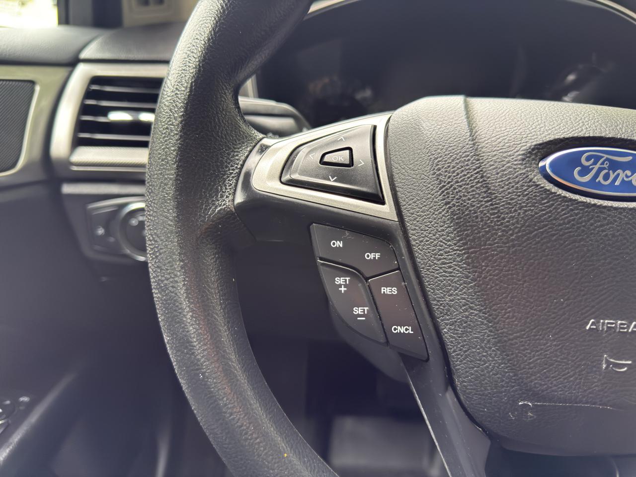 Ford Fusion SE 2017