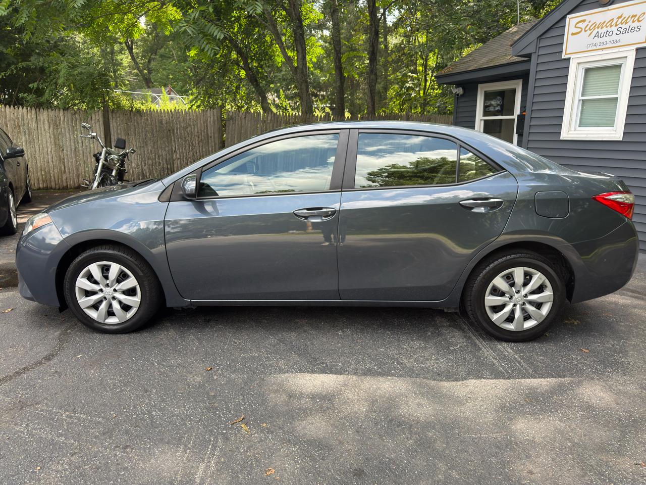 Toyota Corolla LE CVT 2016