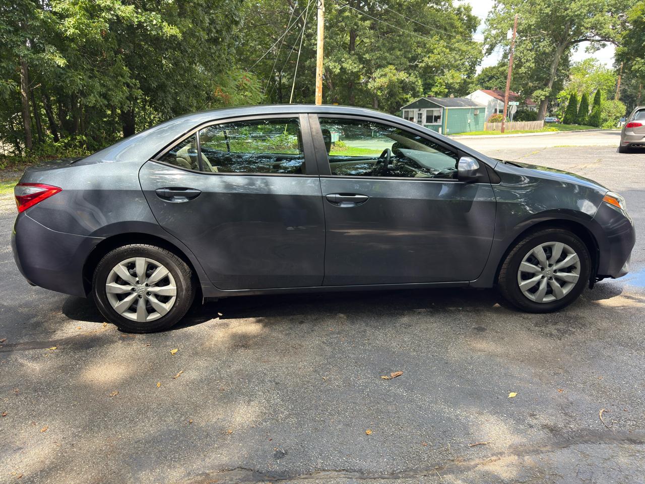 Toyota Corolla LE CVT 2016