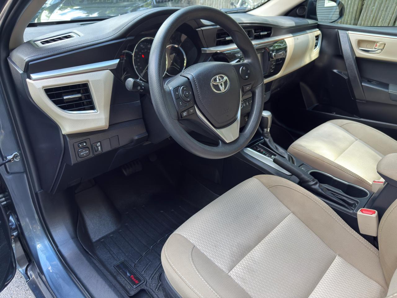 Toyota Corolla LE CVT 2016