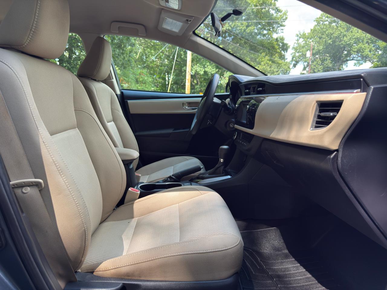 Toyota Corolla LE CVT 2016