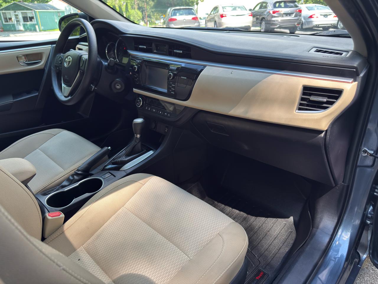 Toyota Corolla LE CVT 2016