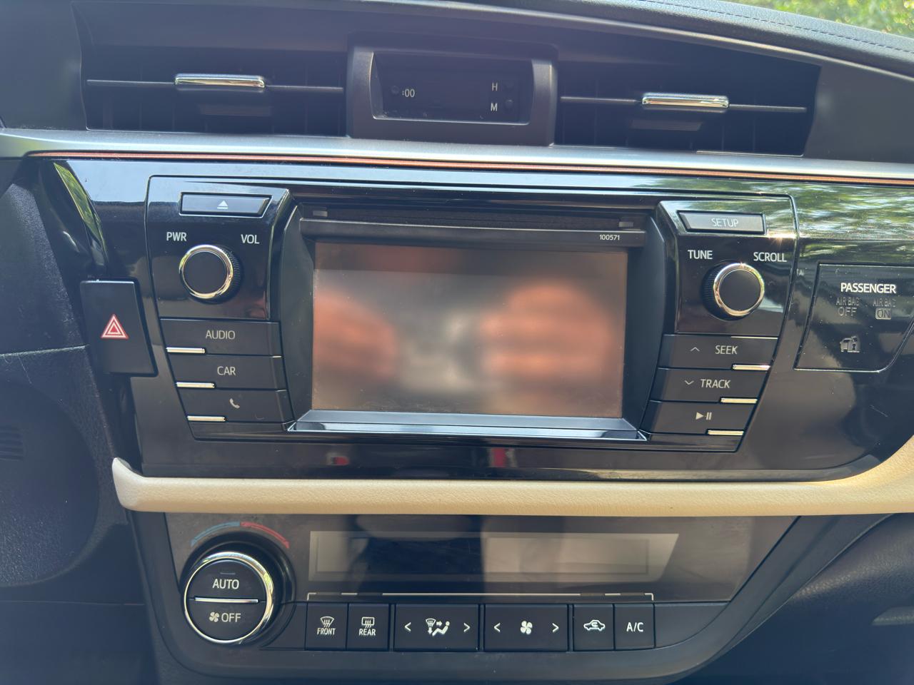 Toyota Corolla LE CVT 2016