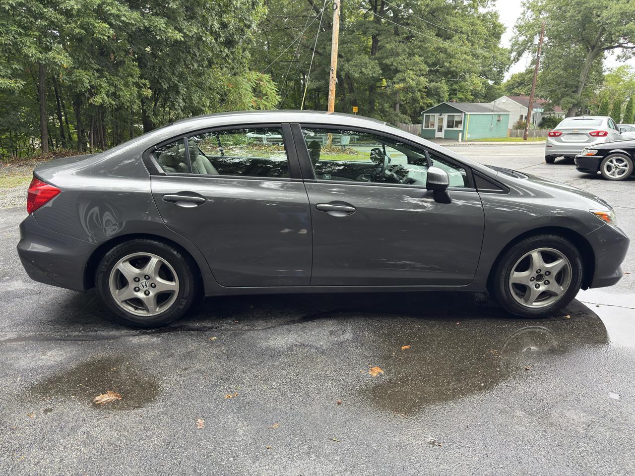 Honda Civic LX Sedan 5-Speed MT 2012