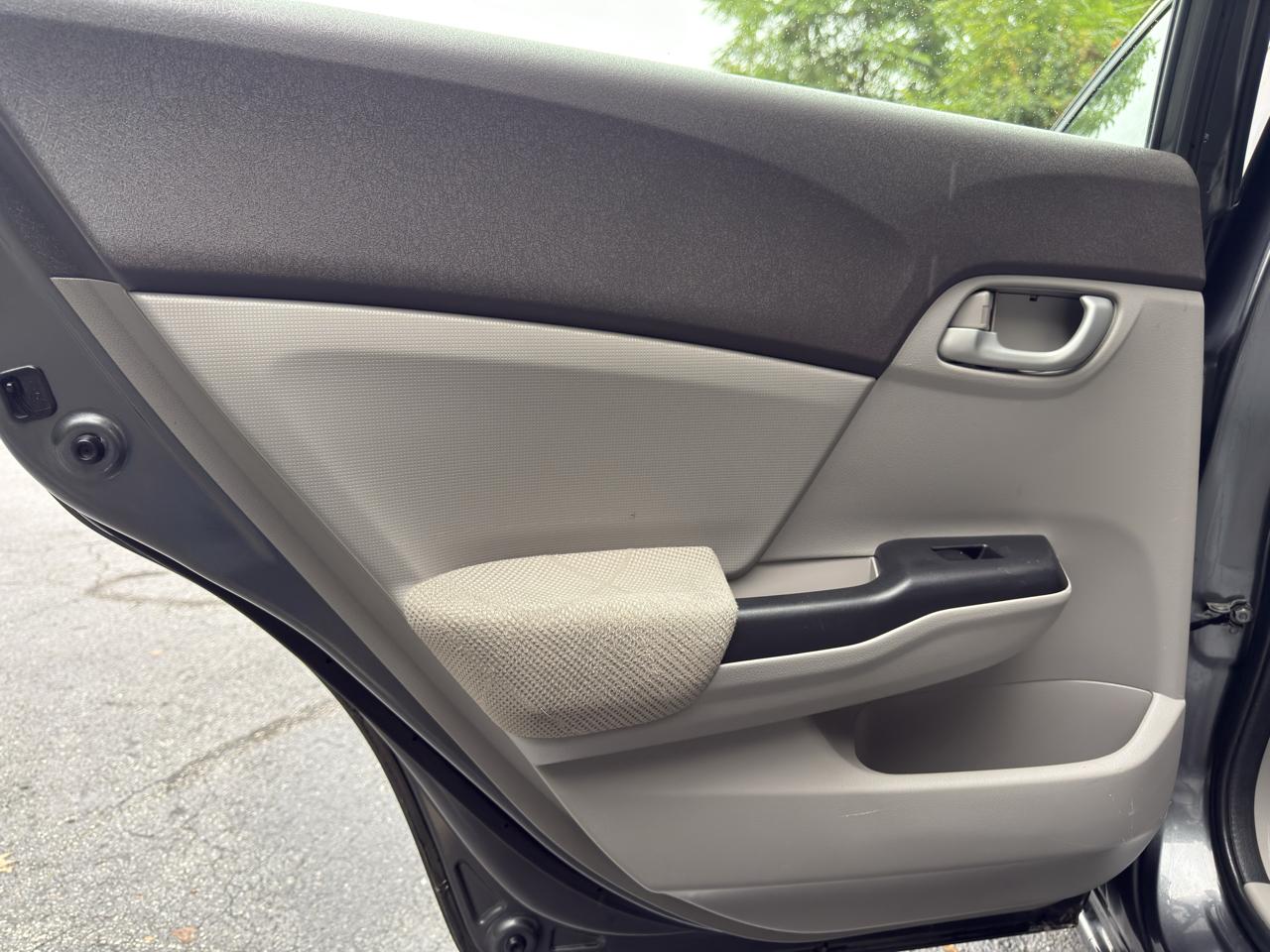 Honda Civic LX Sedan 5-Speed MT 2012