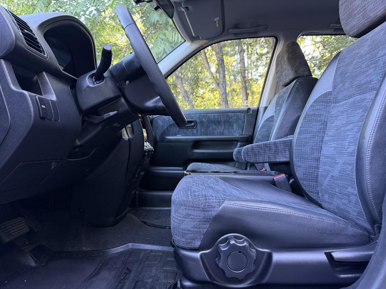 Honda CR-V LX 4WD AT 2004