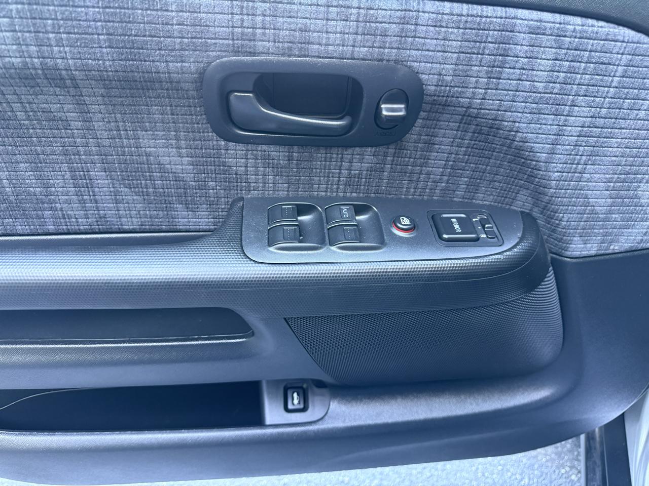 Honda CR-V LX 4WD AT 2004