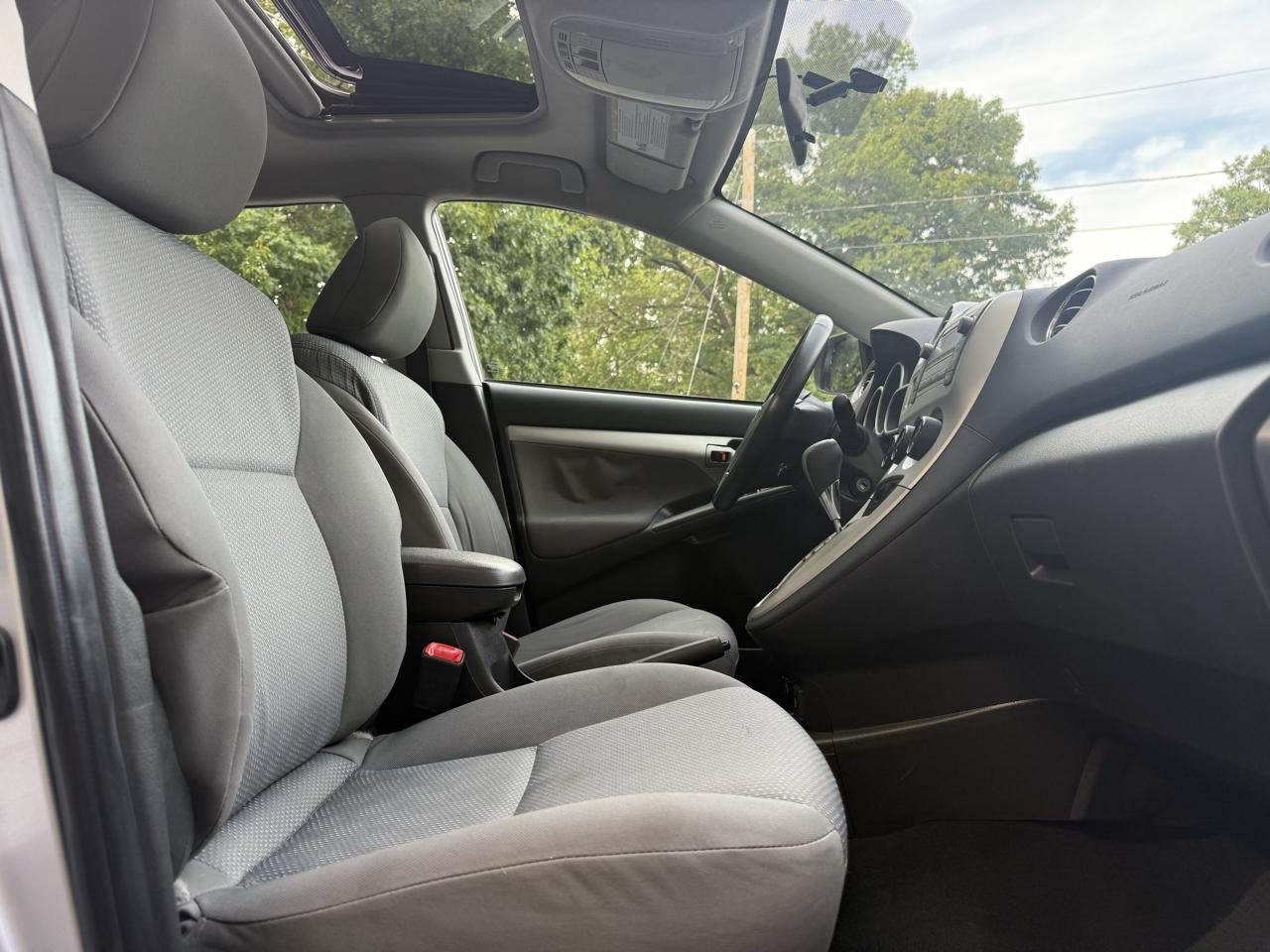 Toyota Matrix S AWD 4-Speed AT 2009