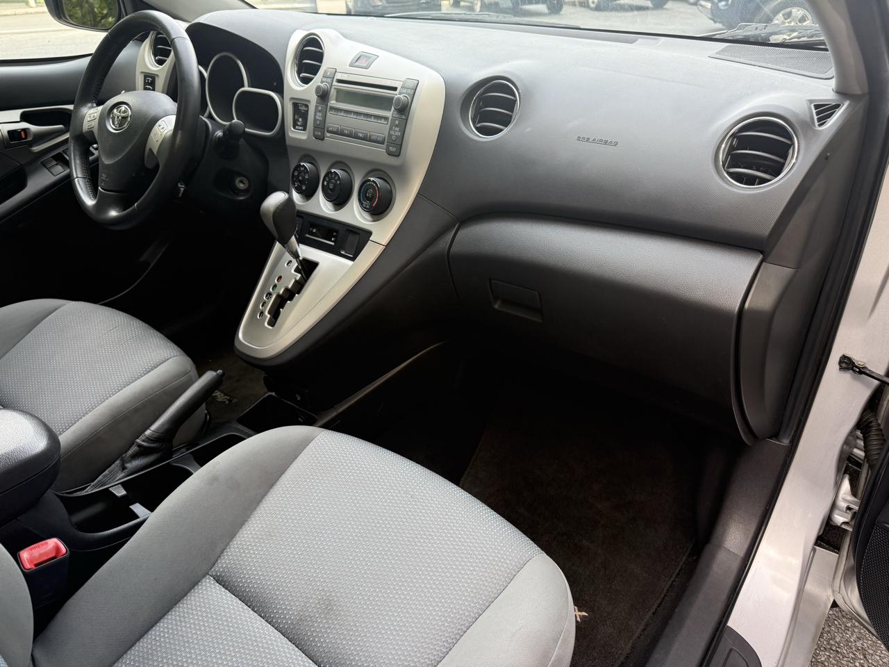 Toyota Matrix S AWD 4-Speed AT 2009