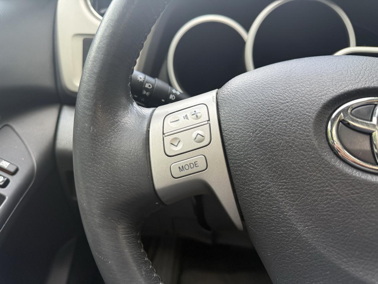 Toyota Matrix S AWD 4-Speed AT 2009