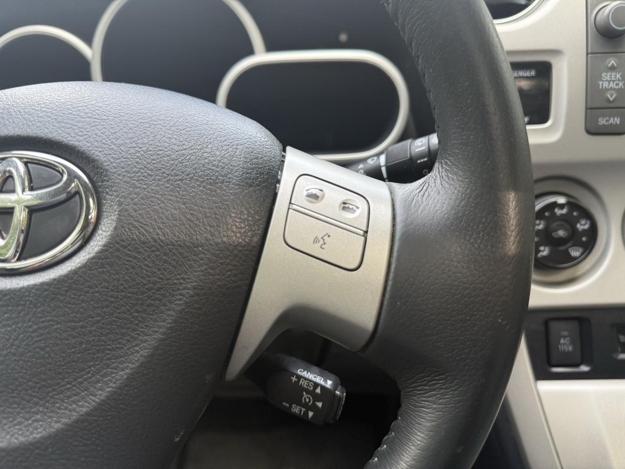 Toyota Matrix S AWD 4-Speed AT 2009