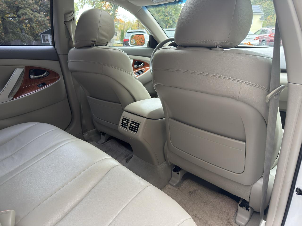 Toyota Camry XLE 6-Spd AT 2011