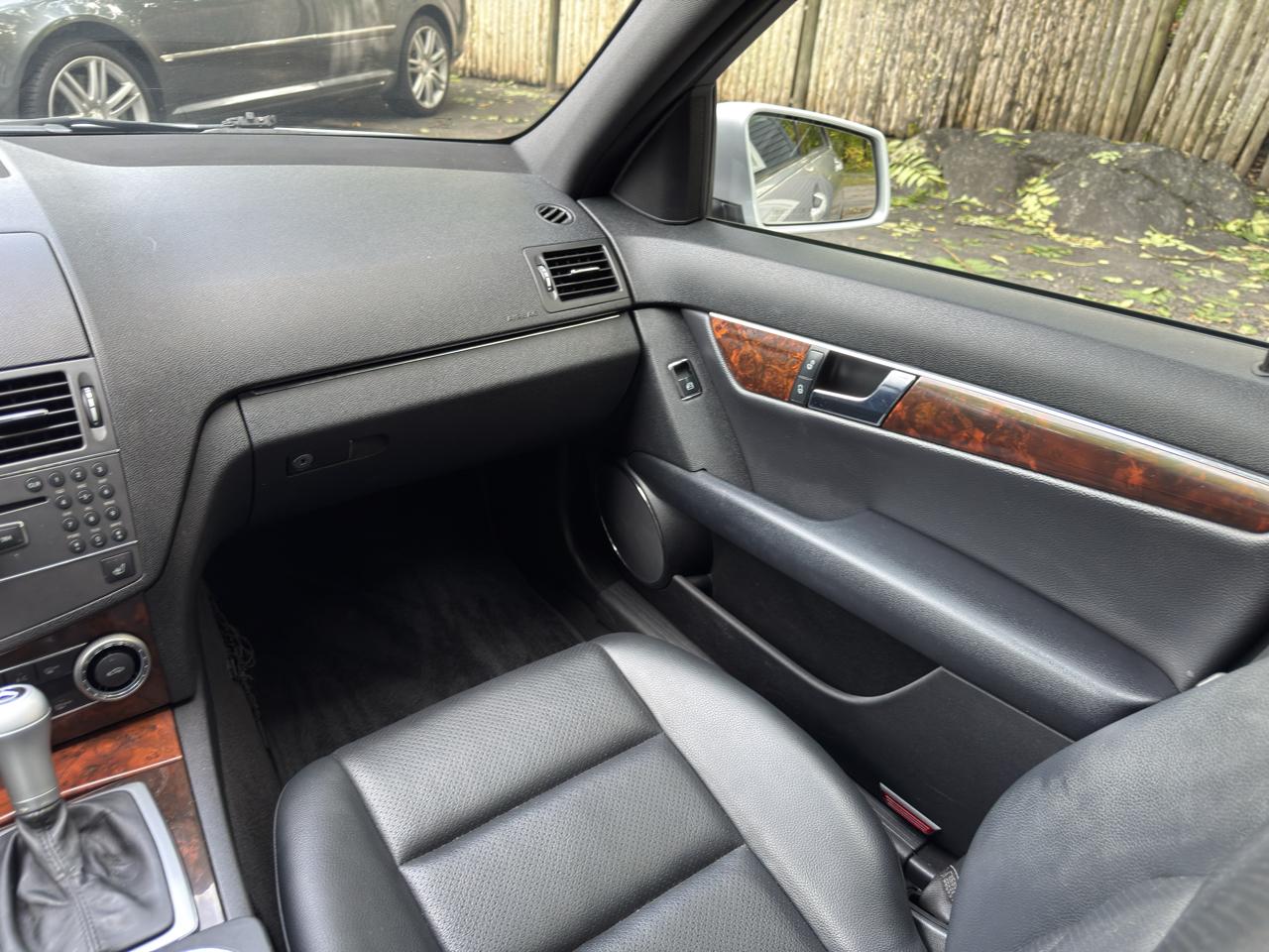 Mercedes-Benz C-Class C300 4MATIC Sport Sedan 2010