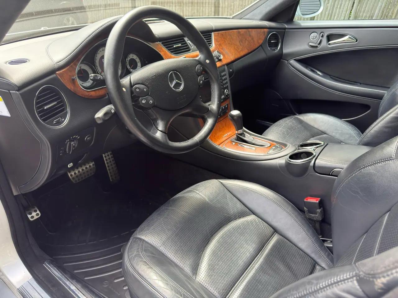 Mercedes-Benz CLS-Class CLS55 AMG 2006