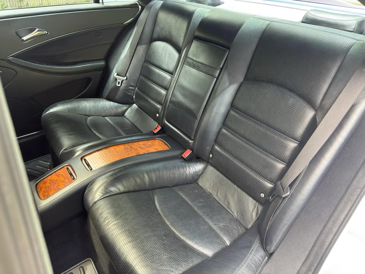 Mercedes-Benz CLS-Class CLS55 AMG 2006