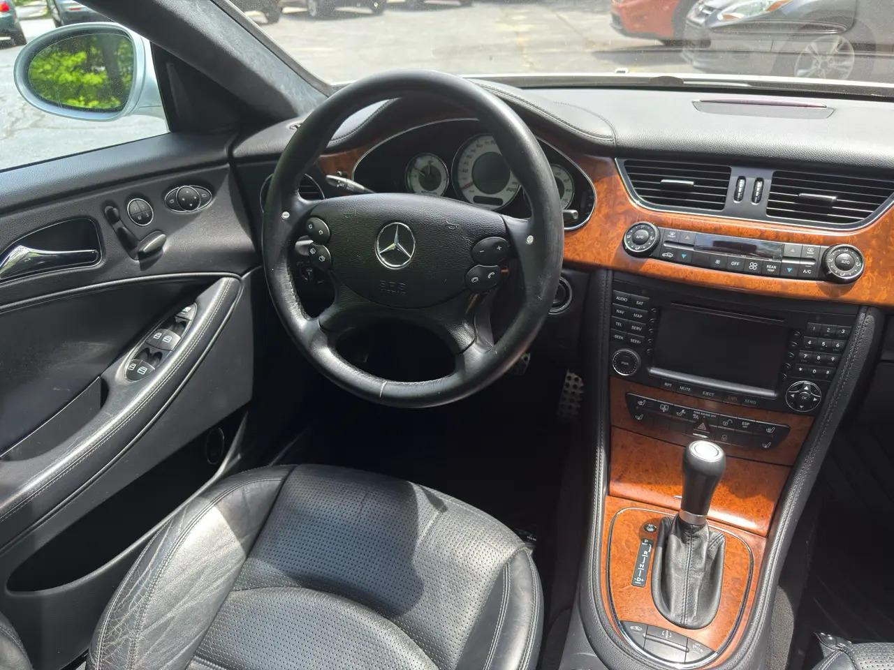 Mercedes-Benz CLS-Class CLS55 AMG 2006