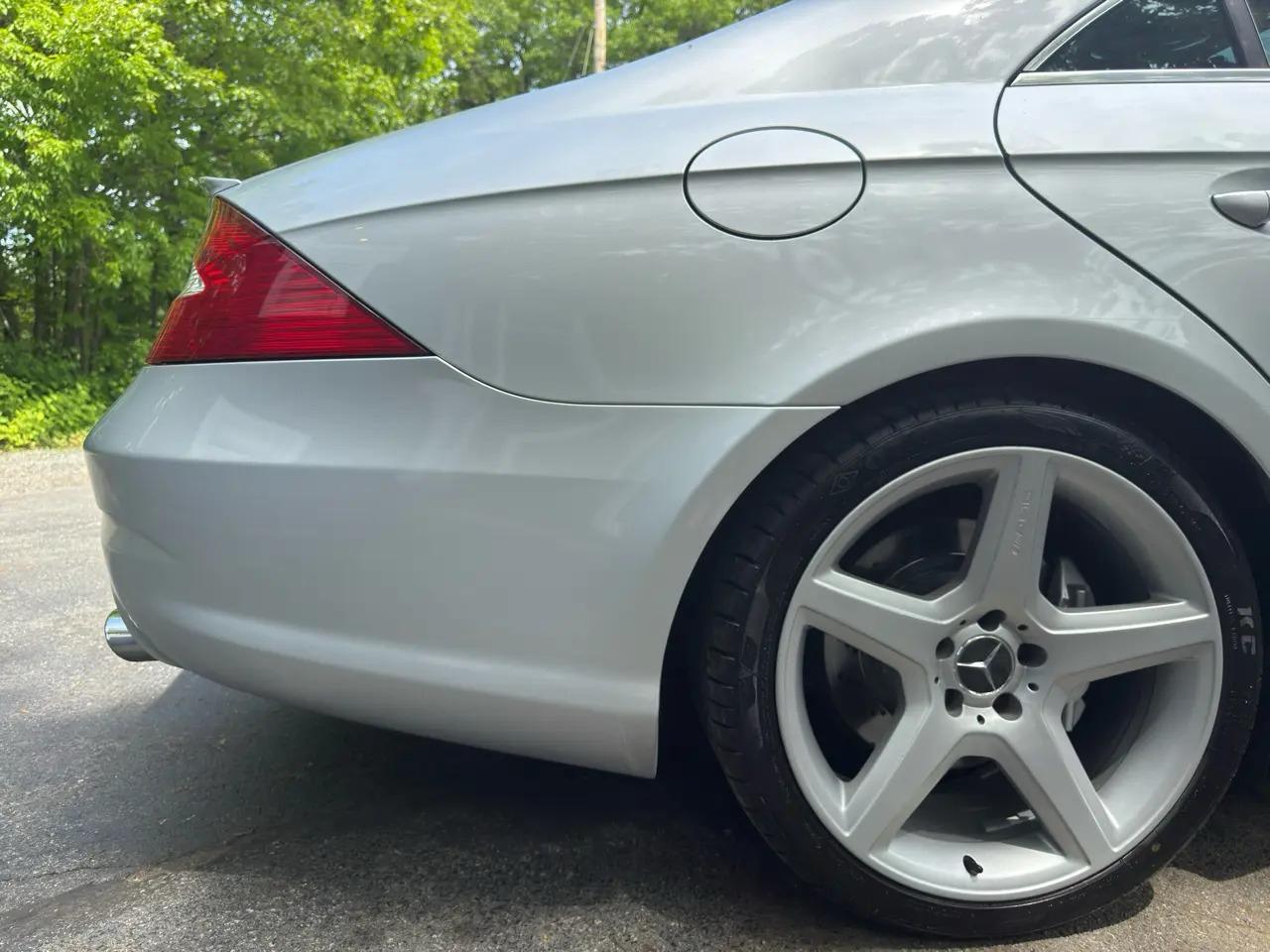Mercedes-Benz CLS-Class CLS55 AMG 2006