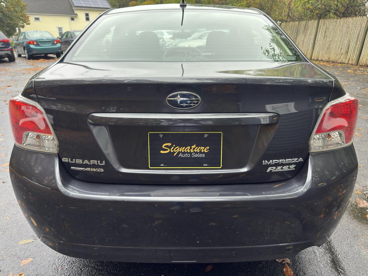 Subaru Impreza Premium 4-Door w/All Weather Package 2012