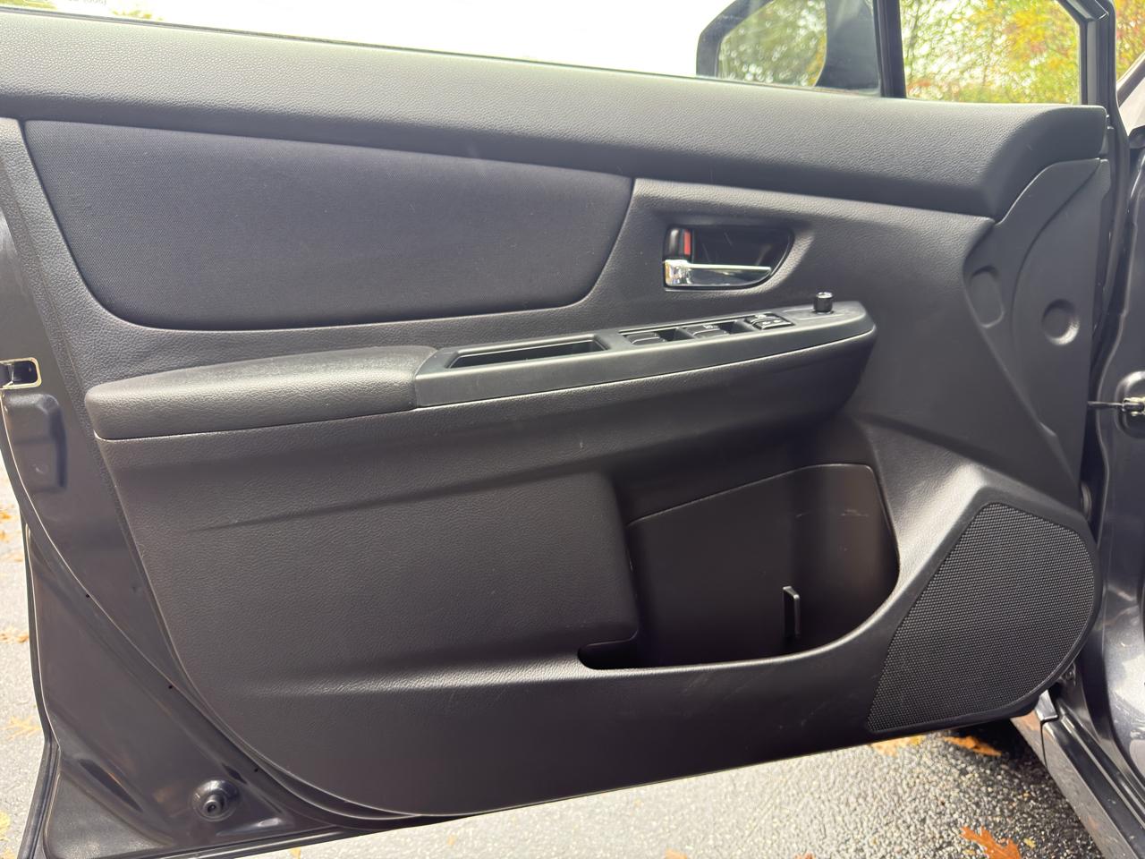 Subaru Impreza Premium 4-Door w/All Weather Package 2012