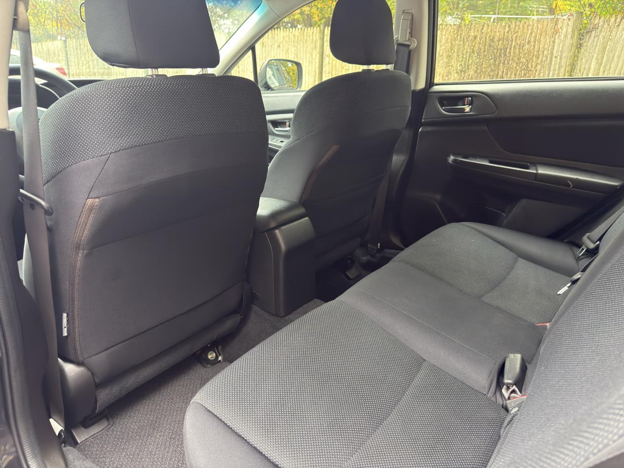 Subaru Impreza Premium 4-Door w/All Weather Package 2012