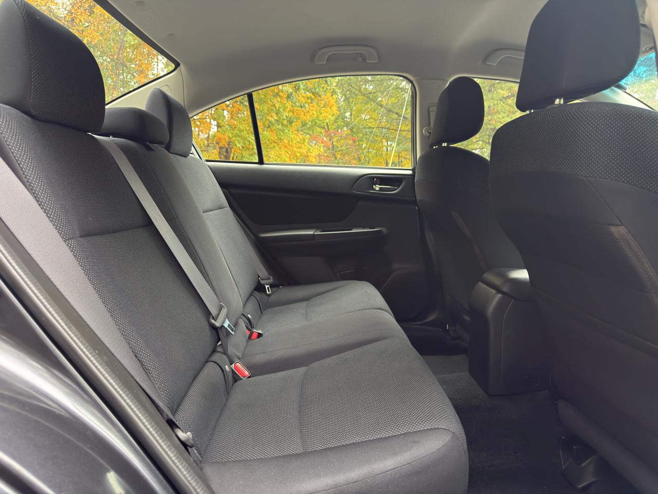 Subaru Impreza Premium 4-Door w/All Weather Package 2012