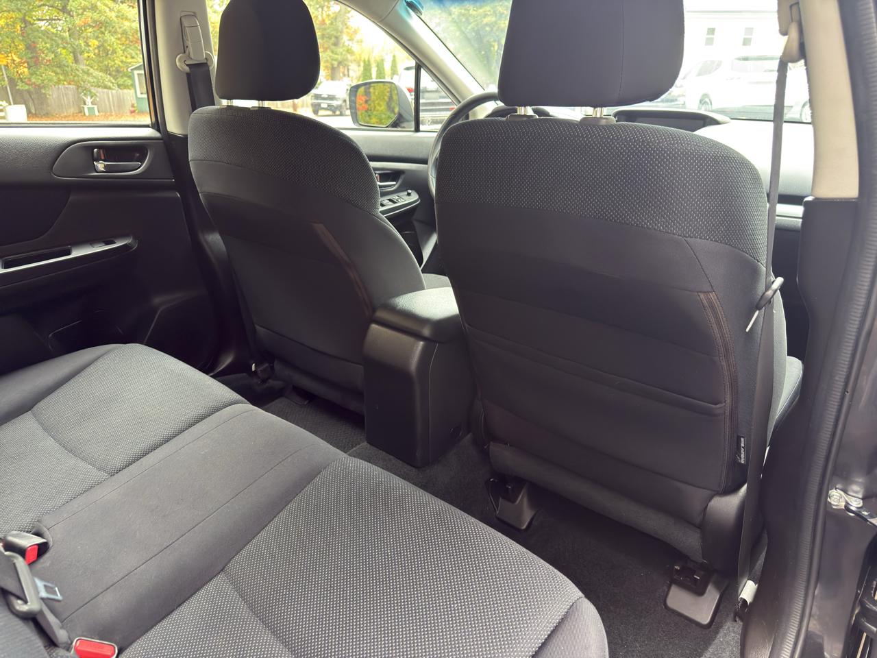 Subaru Impreza Premium 4-Door w/All Weather Package 2012