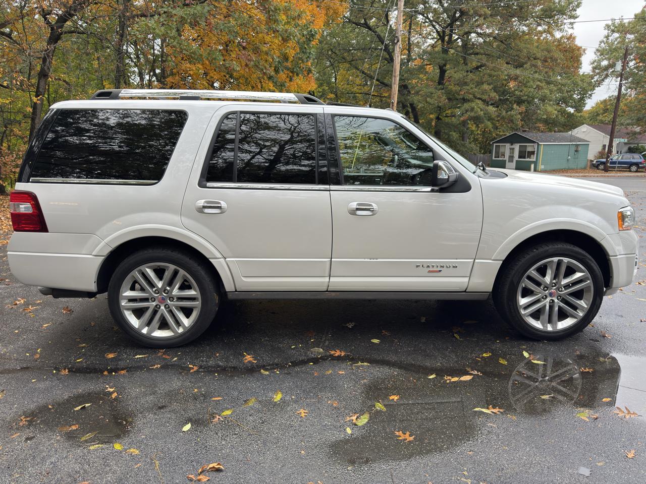 Ford Expedition Platinum 4WD 2017
