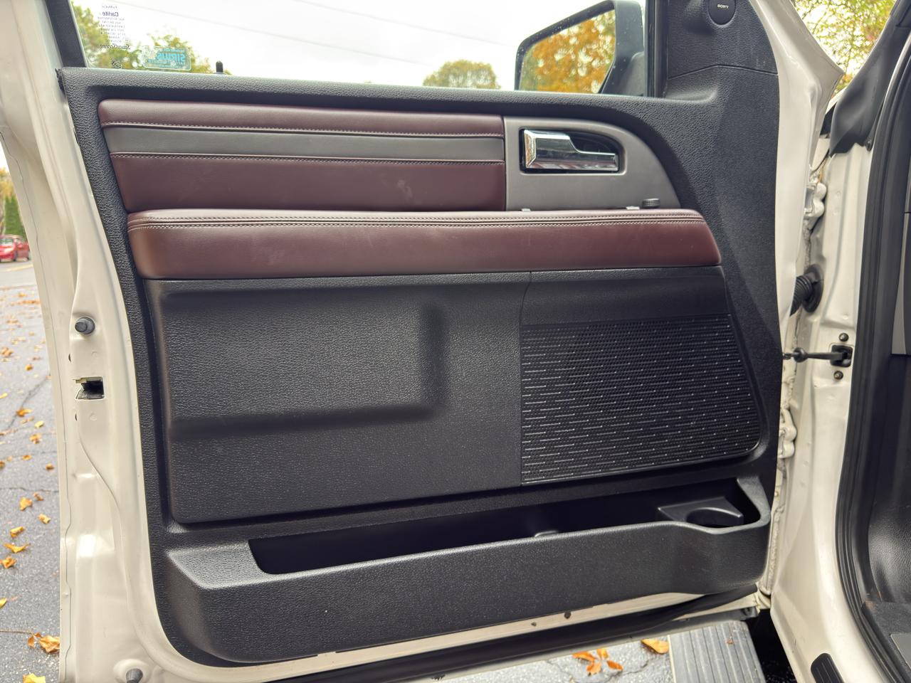 Ford Expedition Platinum 4WD 2017