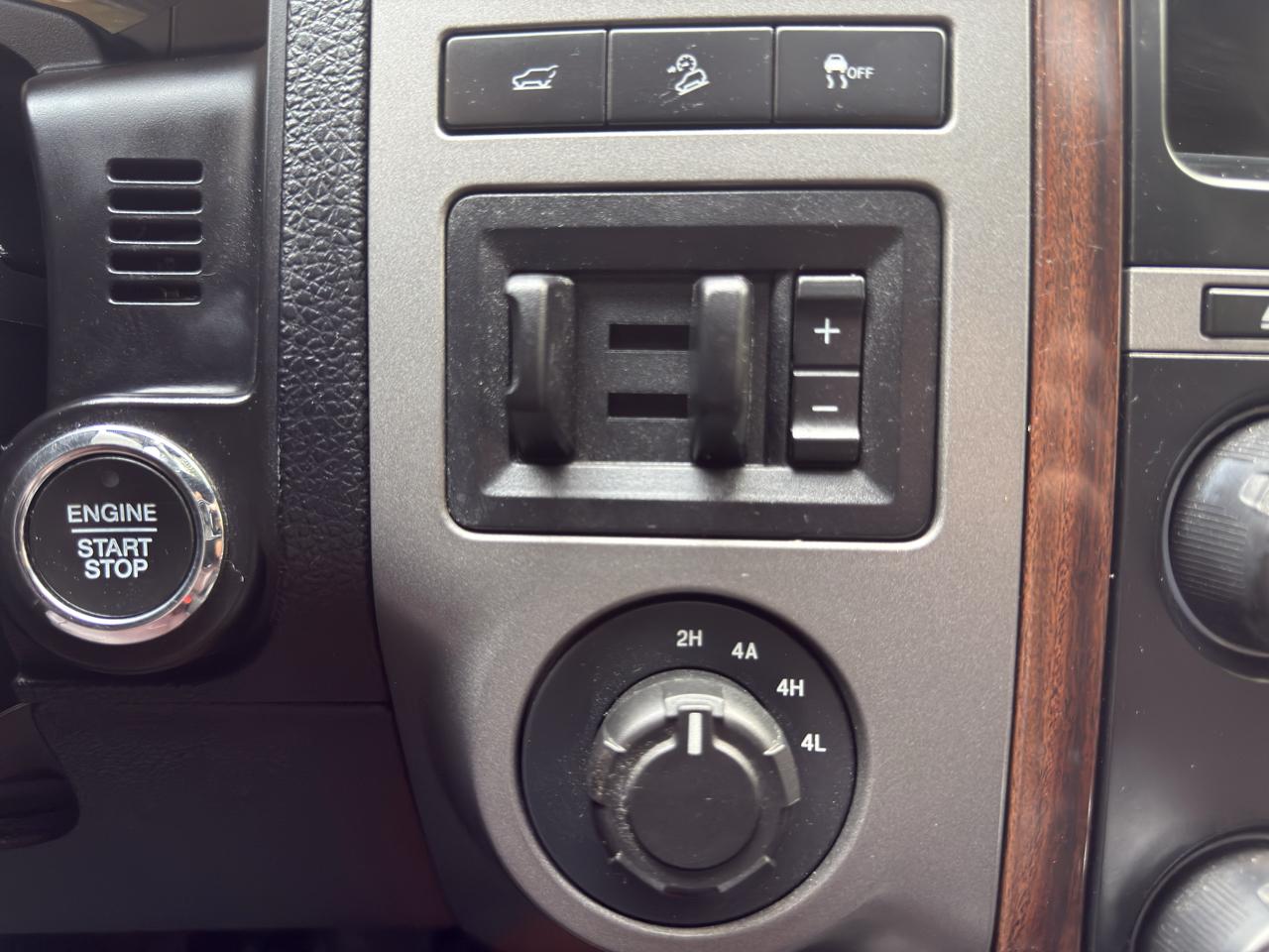 Ford Expedition Platinum 4WD 2017