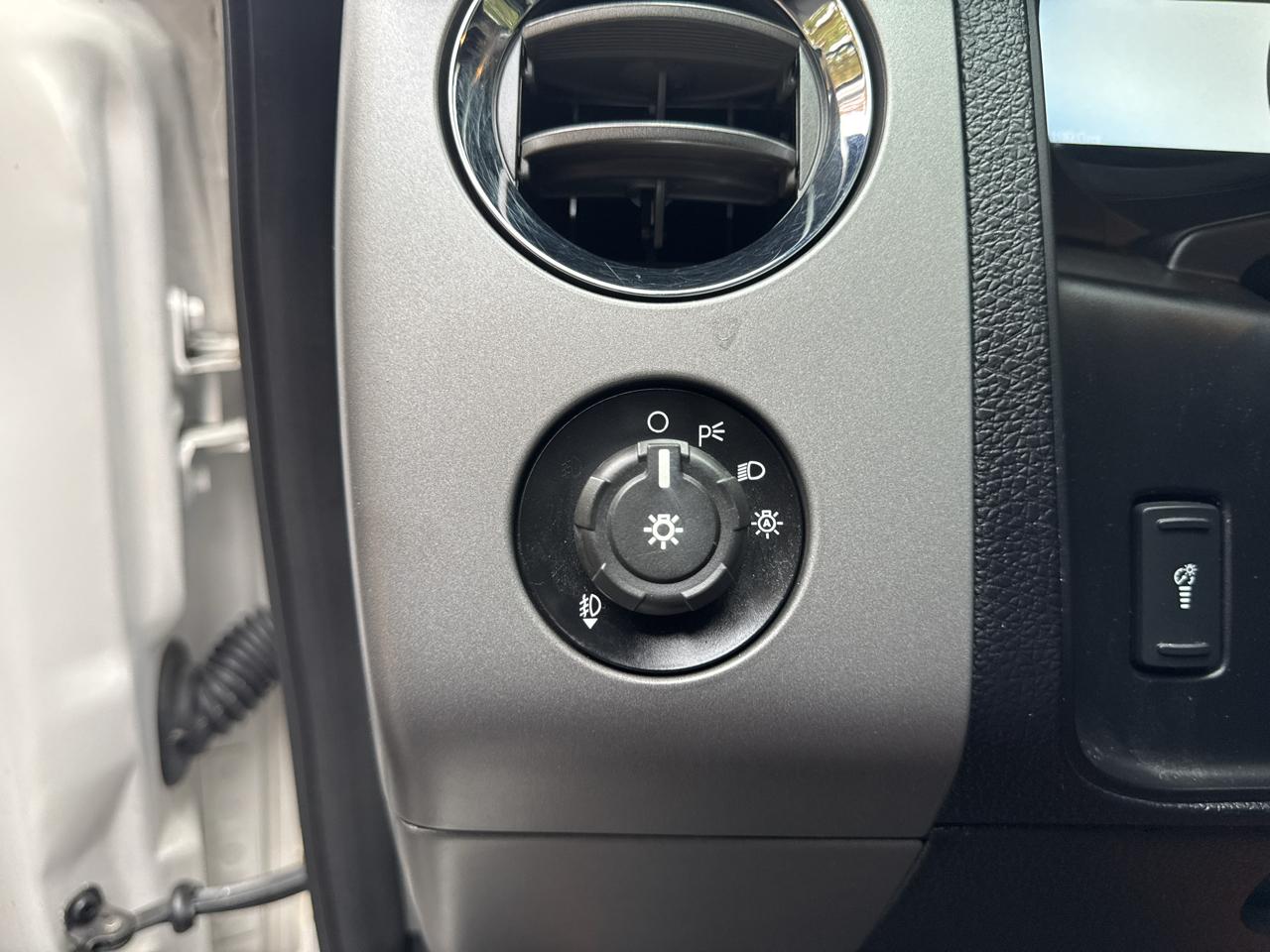 Ford Expedition Platinum 4WD 2017