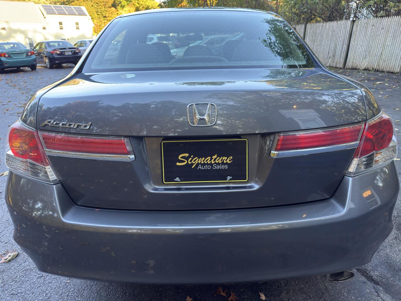 Honda Accord LX sedan AT 2012
