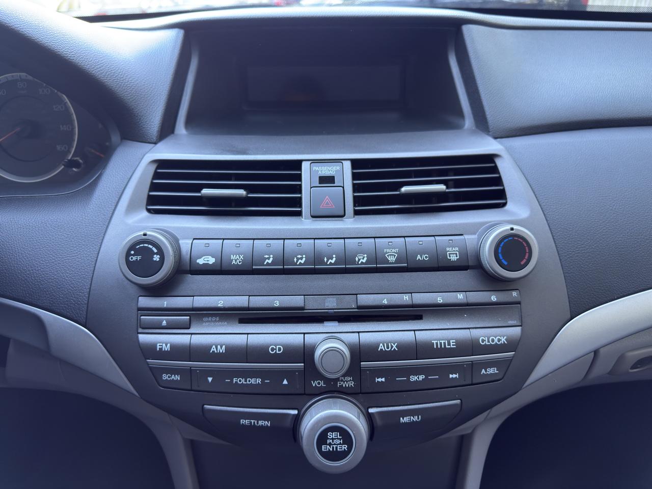 Honda Accord LX sedan AT 2012