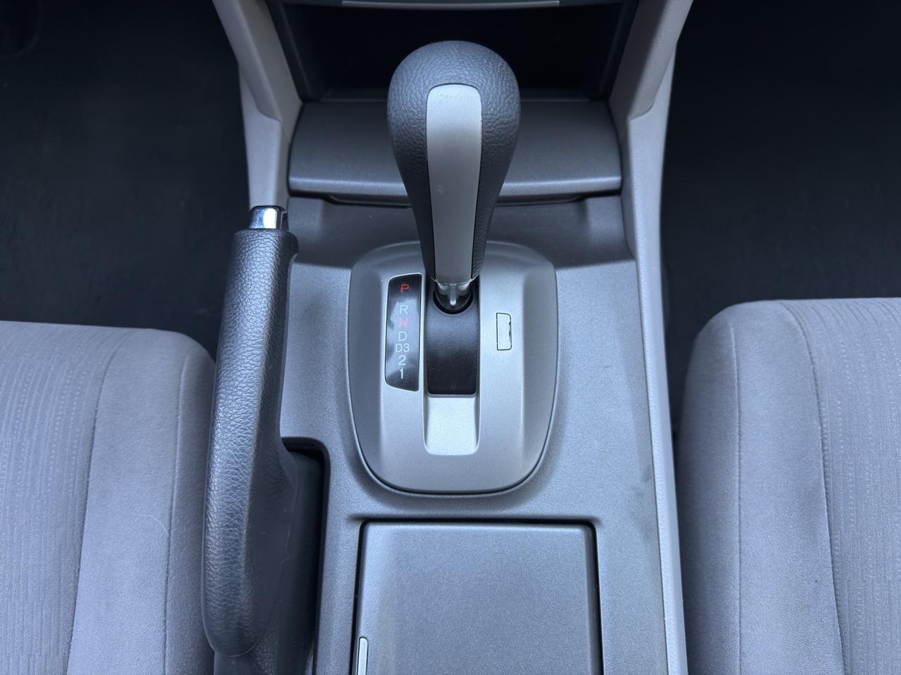 Honda Accord LX sedan AT 2012