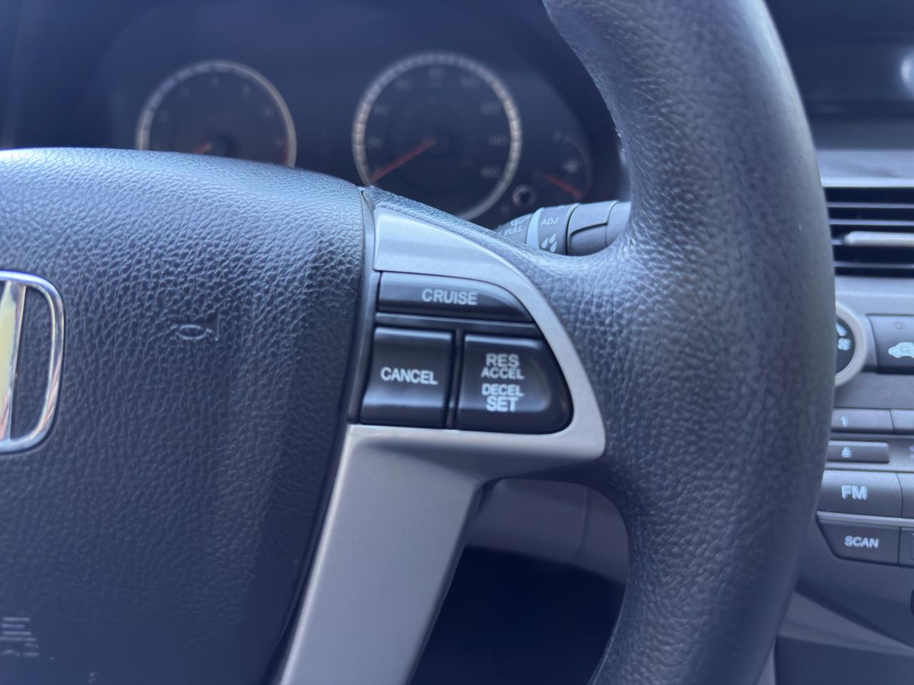 Honda Accord LX sedan AT 2012