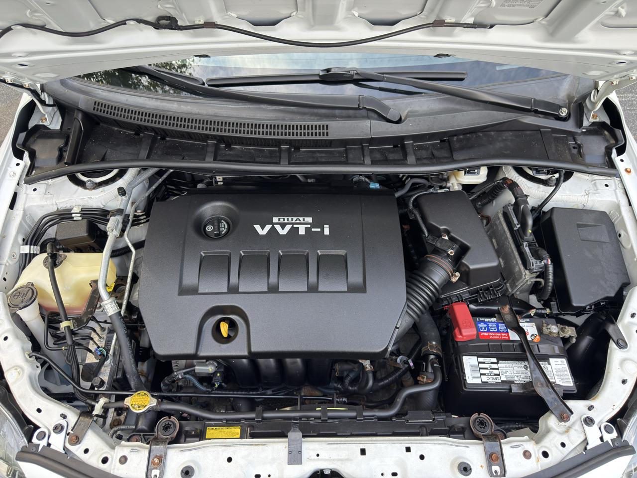 Toyota Corolla S 5-Speed MT 2010