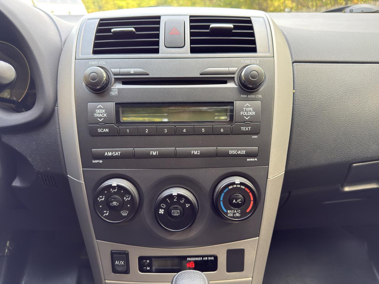 Toyota Corolla S 5-Speed MT 2010