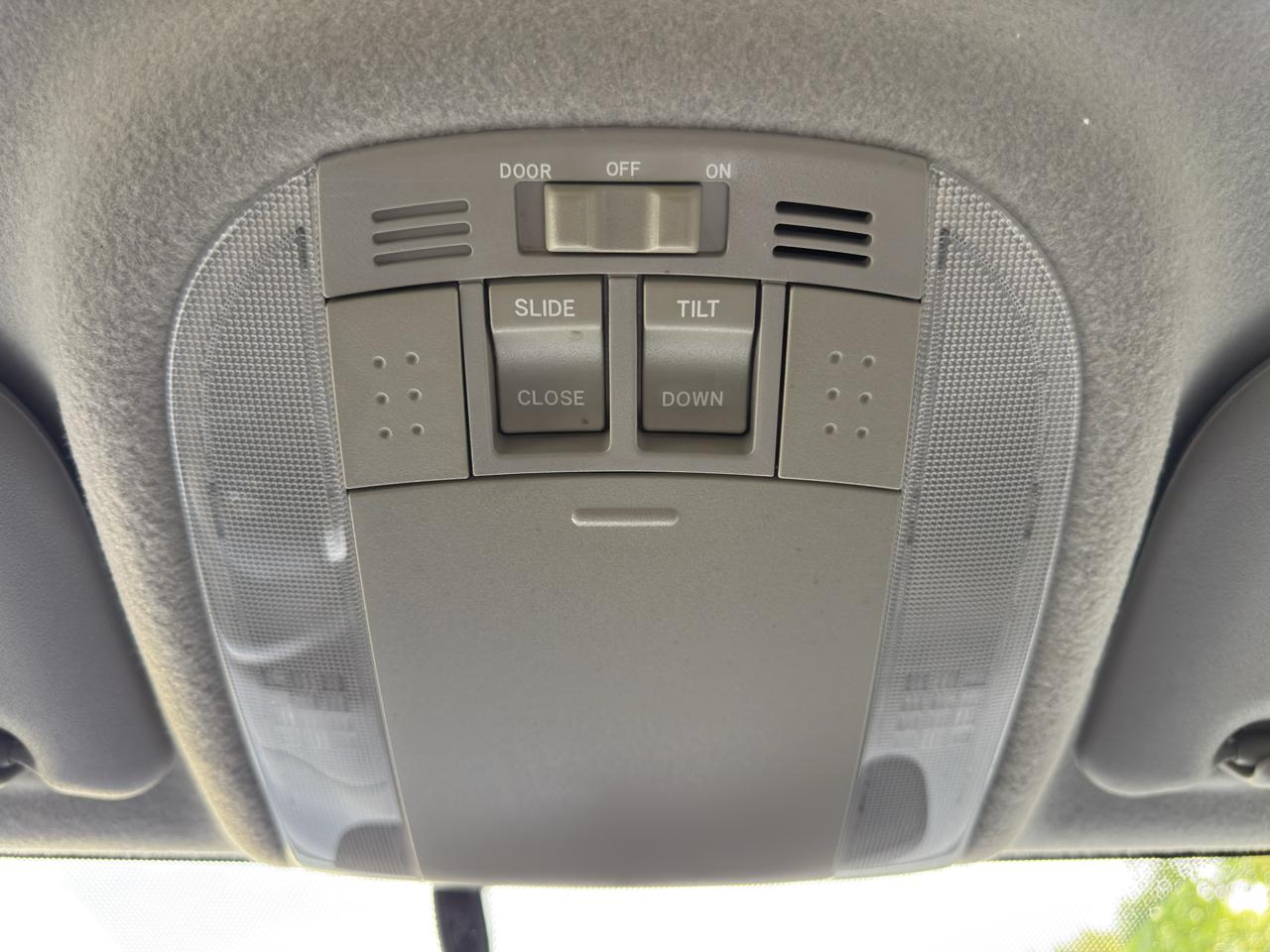 Toyota Corolla S 5-Speed MT 2010