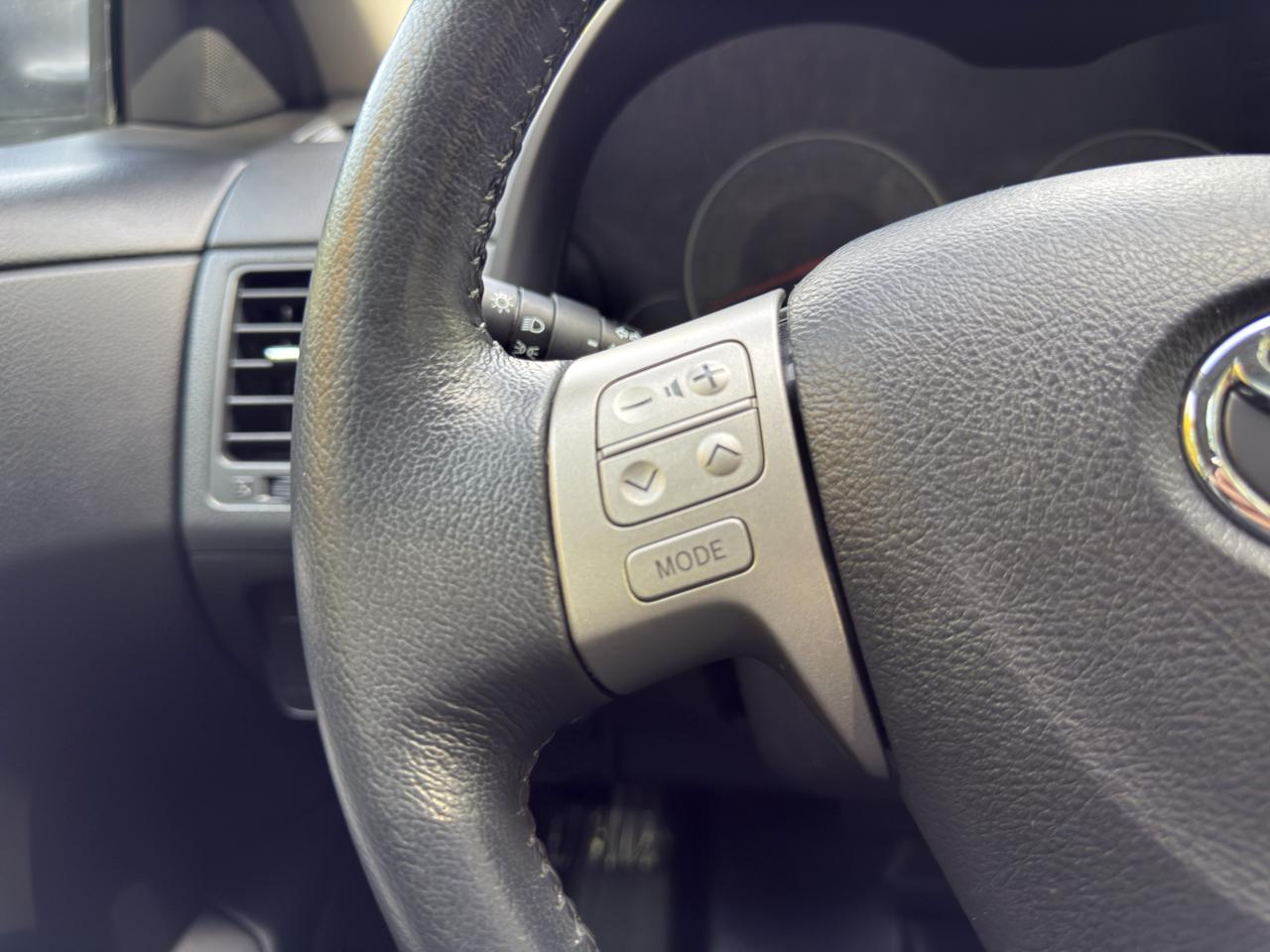 Toyota Corolla S 5-Speed MT 2010