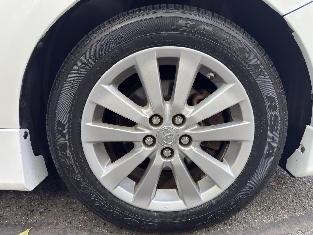 Toyota Corolla S 5-Speed MT 2010
