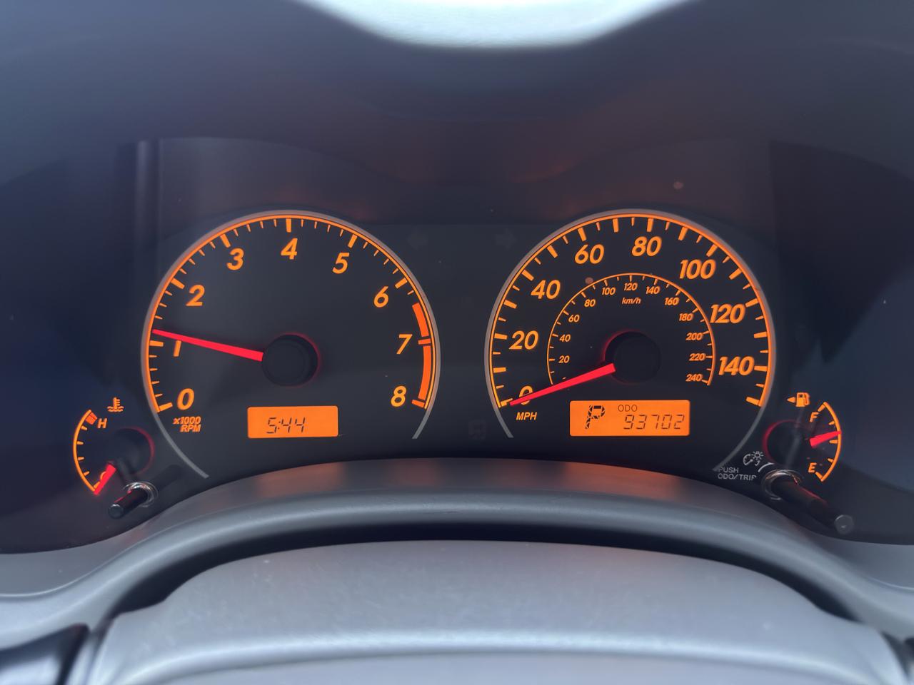 Toyota Corolla LE 4-Speed AT 2009