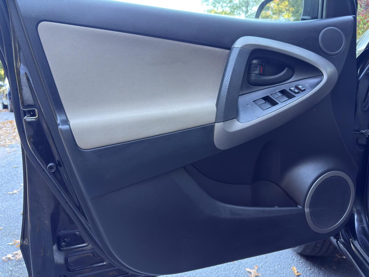 Toyota RAV4 Limited V6 4WD 2008