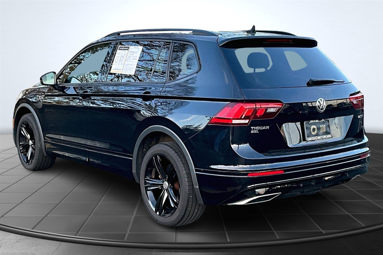 2019 Volkswagen Tiguan SE photo 2