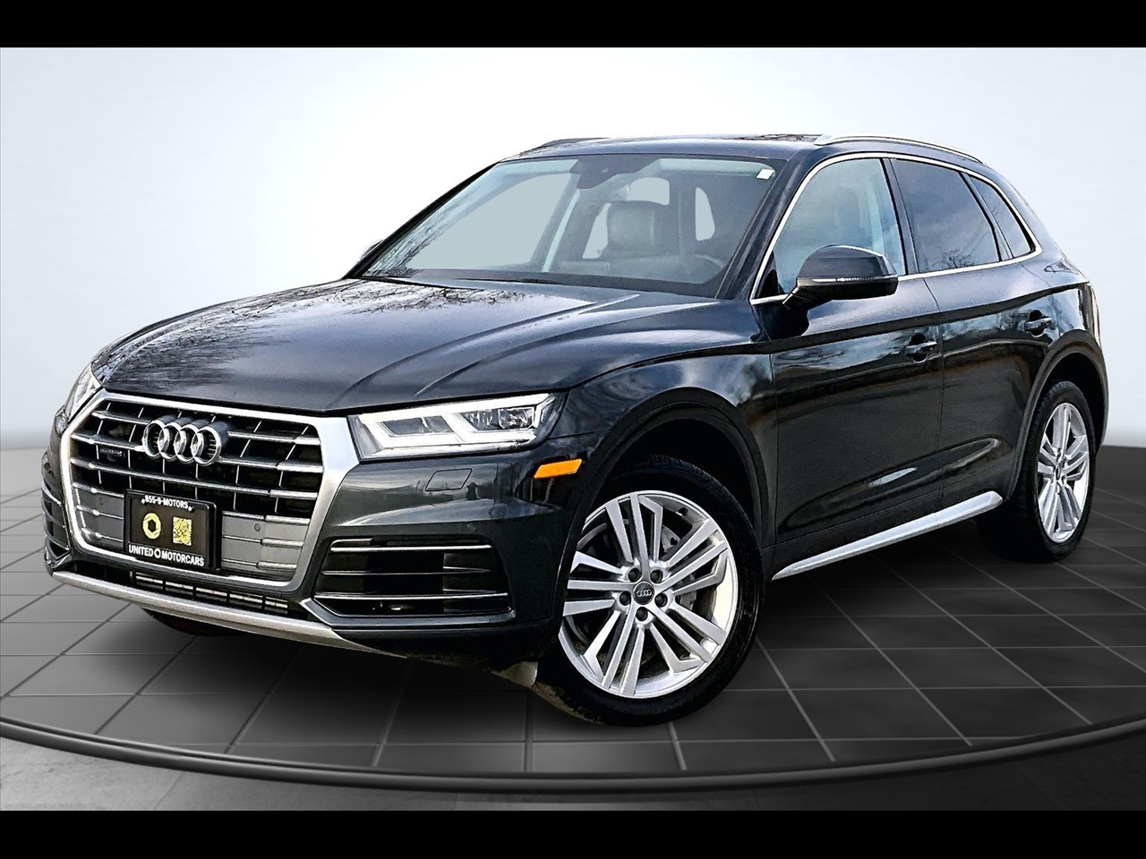 2020 Audi Q5 45 Premium Plus's photo